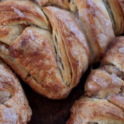 Apple & Cinnamon Sweet Croissants