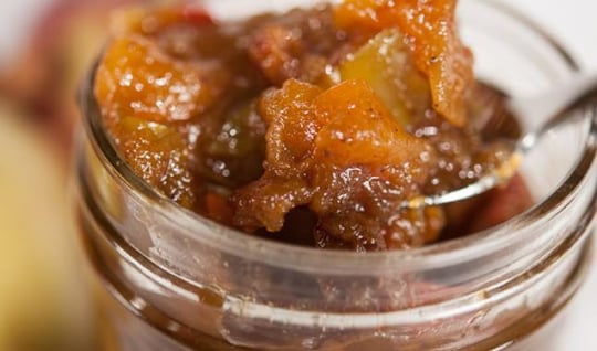 Apple and Chilli Chutney