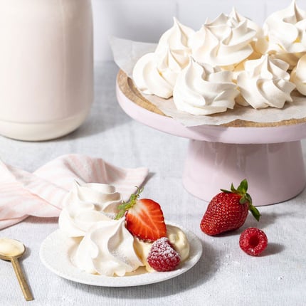 Baby Meringues