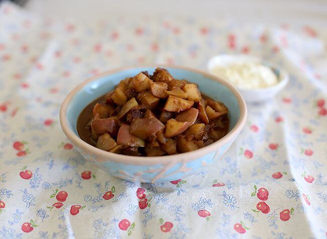 Brandy Apples with Figs