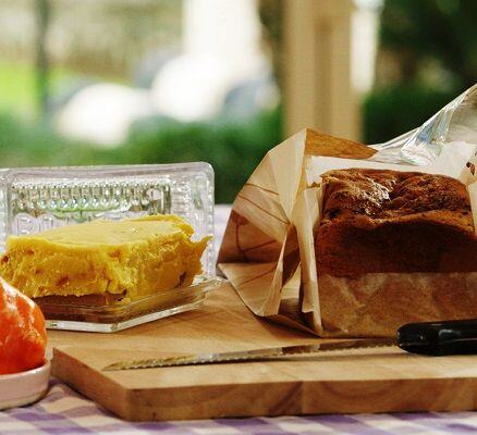 Bread & Butter Picnic Cake