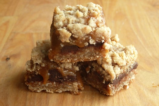 Caramel Oat Bars