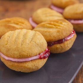 Coconut Cookies with Berry Cream