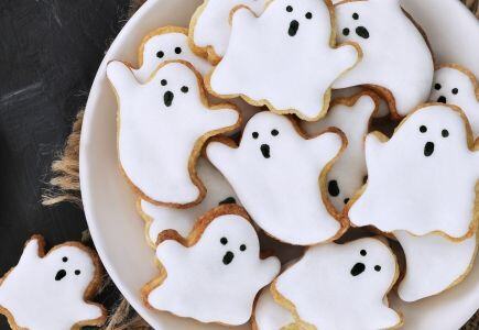 Halloween Gingerbread Ghosts