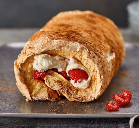 Pavlova Roll