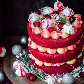 Red Velvet Christmas Cake