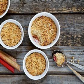 Rhubarb and Banana Coconut Crumble