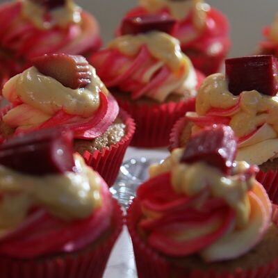 Rhubarb and Custard Cupcakes