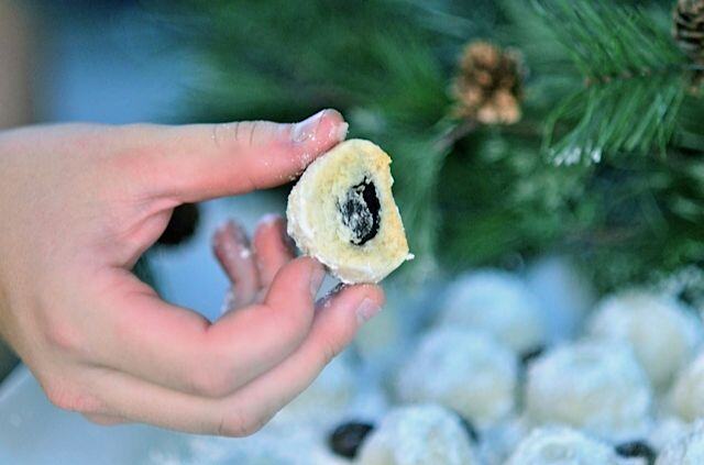 Snowballs (with Chocolate Centres)